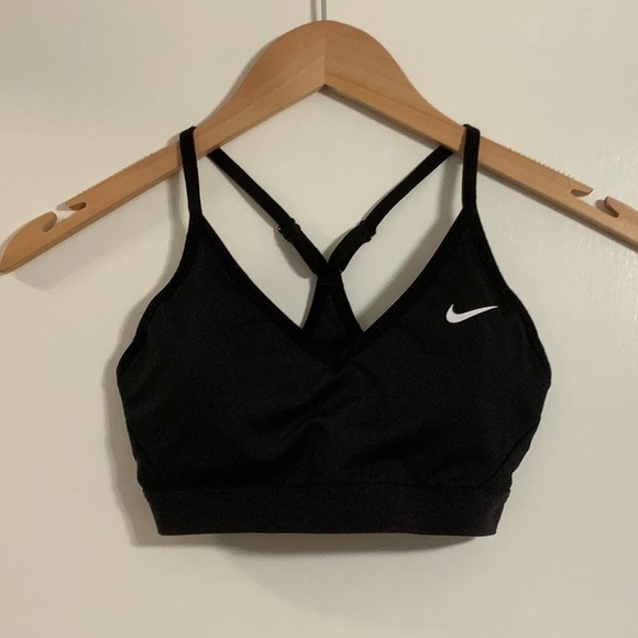Nike sports bra - Picture 1 of 4